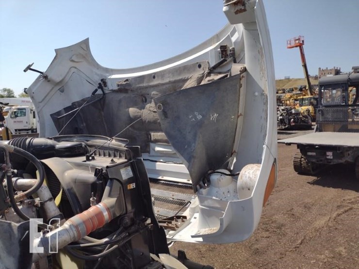 2008-ford-f750-xl-image-17