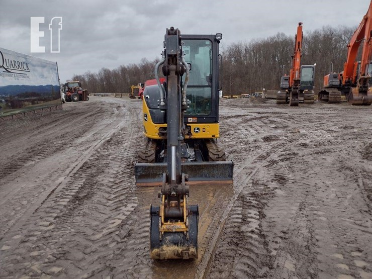 2023-deere-30g-image-2