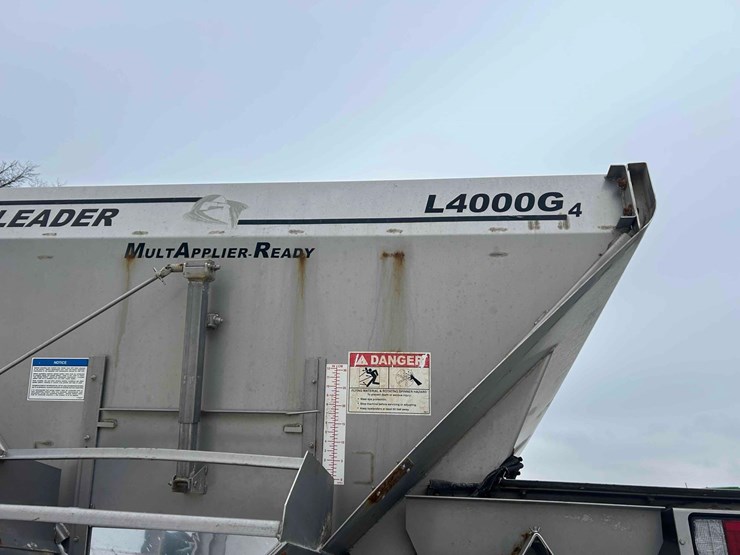 2012-ag-chem-tg8400-image-28