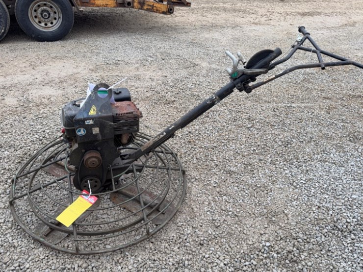 whiteman-4'-power-trowel-with-13hp-honda-motor-image-3