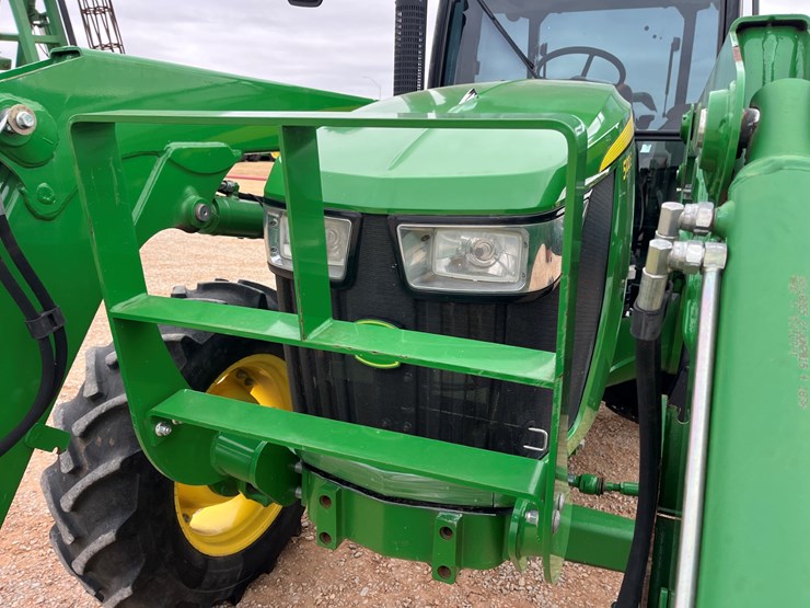 2015-john-deere-5100e-image-4