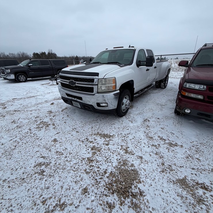 2013 CHEVROLET 3500