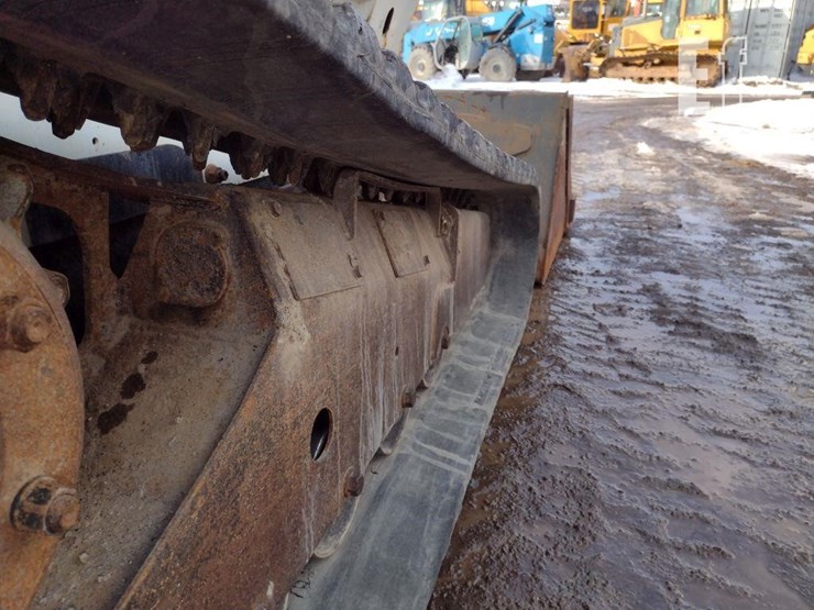 2014-bobcat-t750-image-31