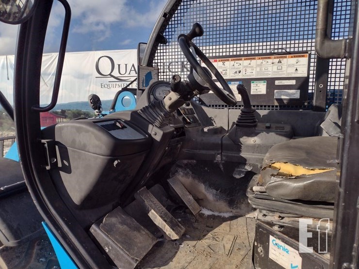 2019-genie-gth1544-image-9