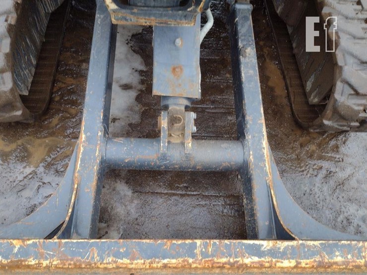 2014-hitachi-zx35u-image-21