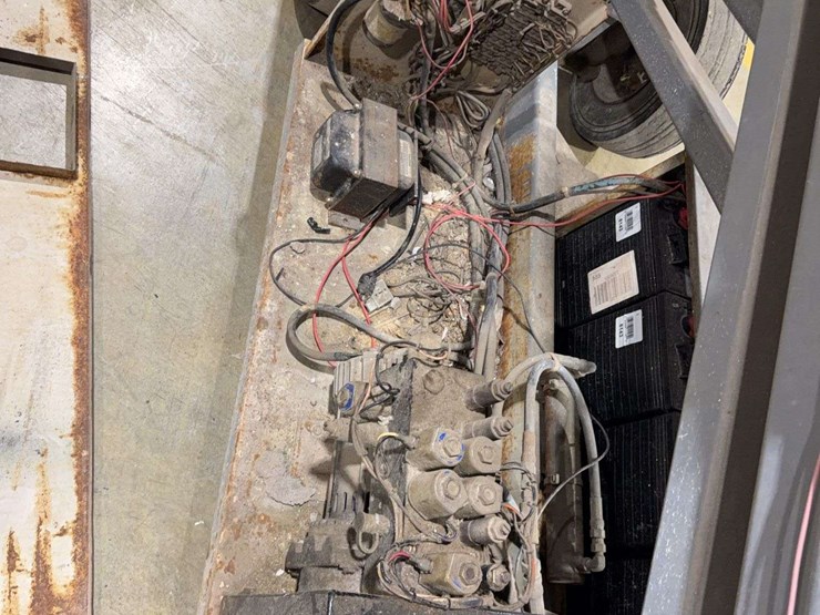 stratolift-krx20-scissor-lift-image-13