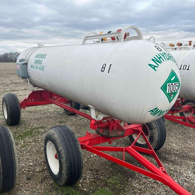 1000 Gal. NH3 Tank on Gear #81 Sells Offsite
