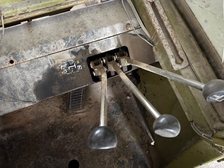 #1023-•-clark-ut-60-forklift-image-8