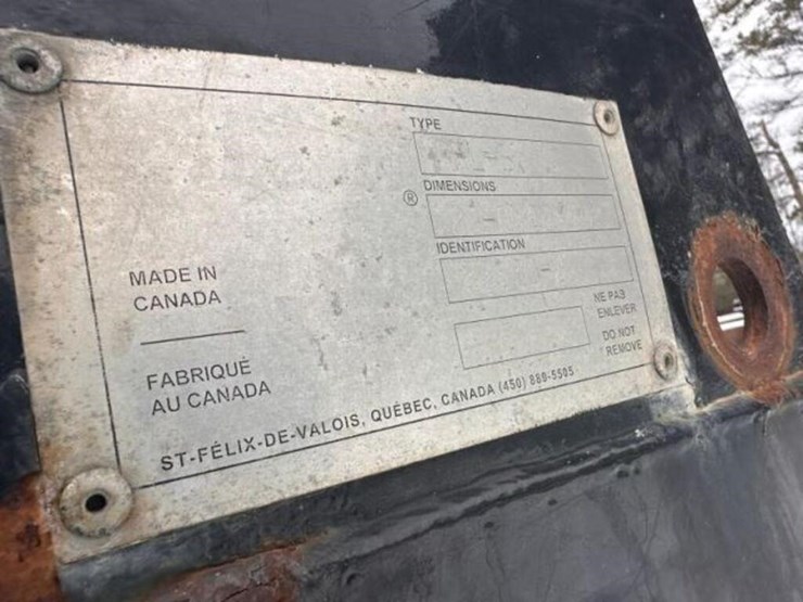 2018-freightliner-114sd-image-33