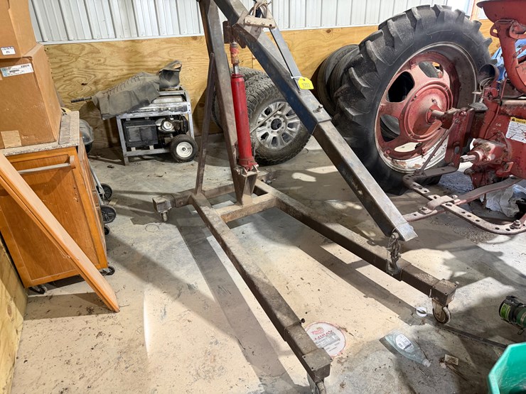 #1050-•-engine-lift/-cherry-picker-image-2