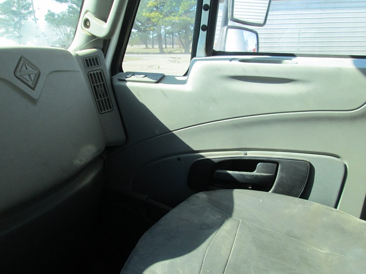 2012-international-prostar-image-29