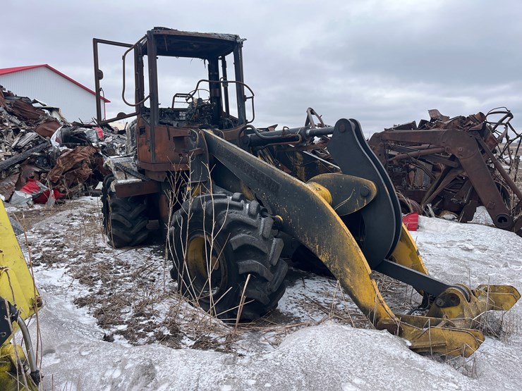 new-holland-w130b-image-4