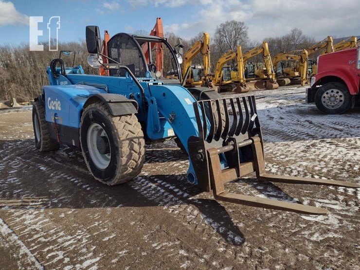 2019-genie-gth1544-image-22