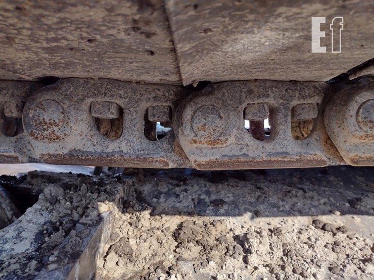 2020-deere-350g-lc-image-38