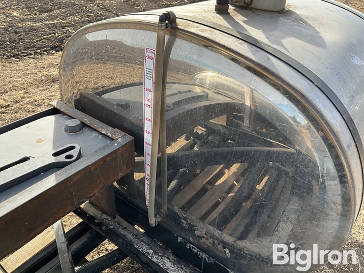 chem-farm-front-mounted-720-gal-fertilizer-tanks-image-17