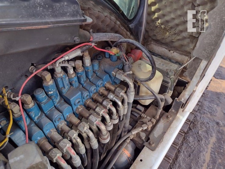 2008-bobcat-331g-image-45