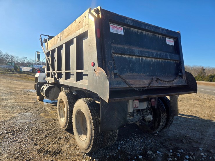 1999-mack-rd690s-image-14