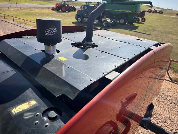 2020-case-ih-wd2104-image-27