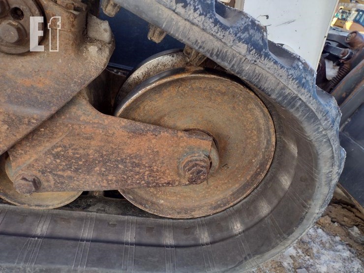 2020-bobcat-t870-image-34