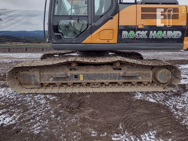 2022-case-cx250d-image-35