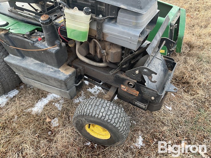 john-deere-f725-image-12