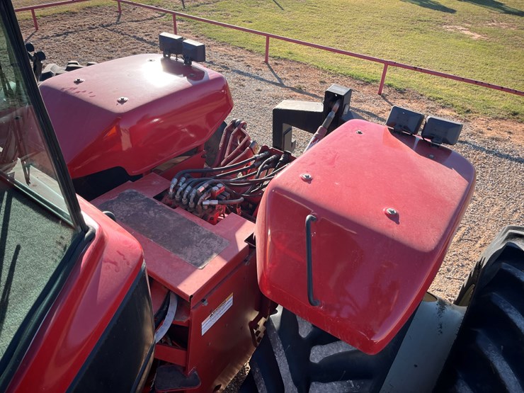 2004-versatile-2360-image-21