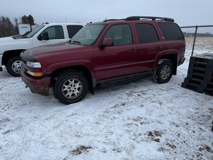 2005-chevrolet-tahoe-z71-image-2