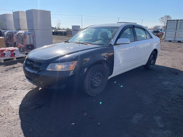 #2029-•-2010-hyundai-sonata-(with-wi-title)-image-7