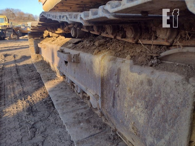 2000-deere-270c-lc-image-35