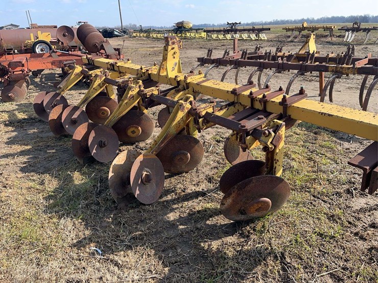 amco-4-bottom-ripper-hipper-image-3