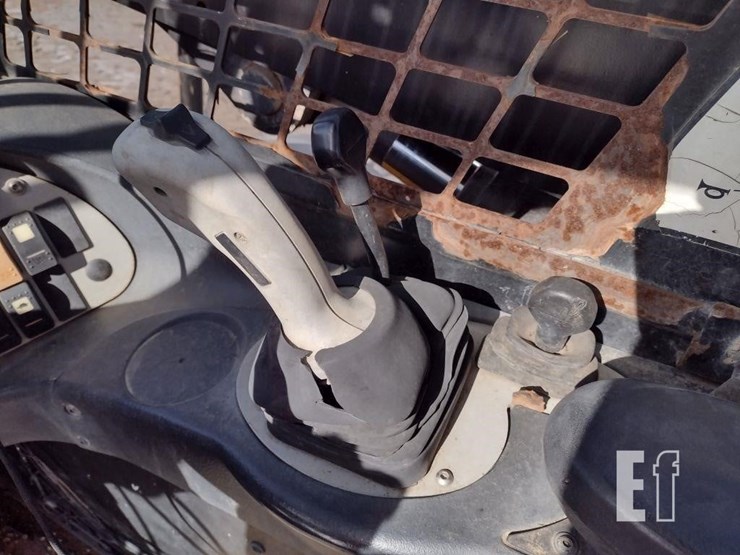 2013-jcb-527-55-image-8