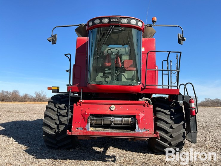 2011-case-ih-5088-image-2