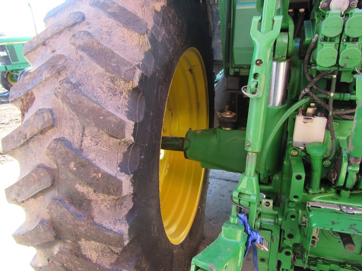 john-deere-7520-image-16