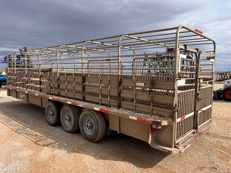 #t8410-•-2010-gn-stock-trailer-image-14