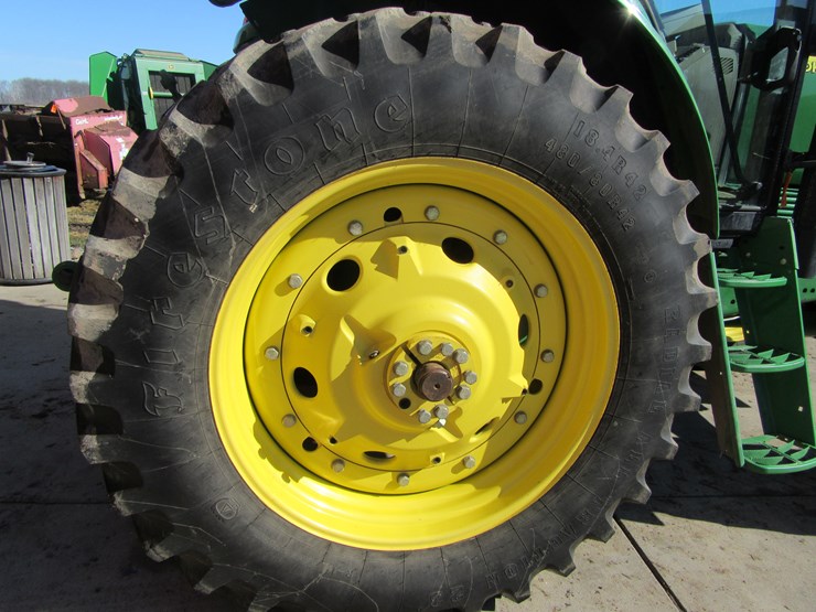 john-deere-7520-image-25