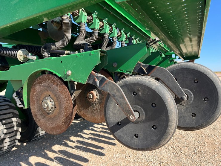 2016-great-plains-3s4000-image-23