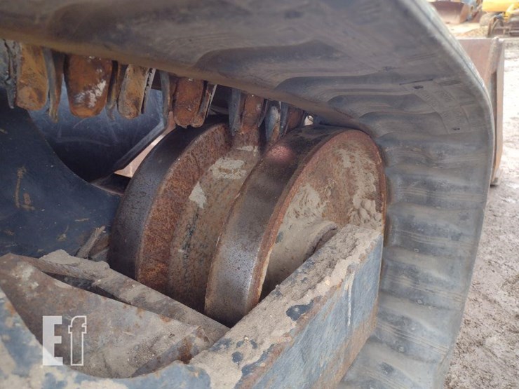 2019-kubota-svl95-2s-image-35