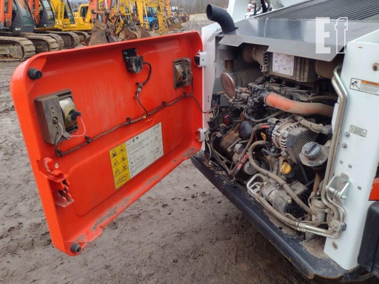 2022-bobcat-t595-image-37