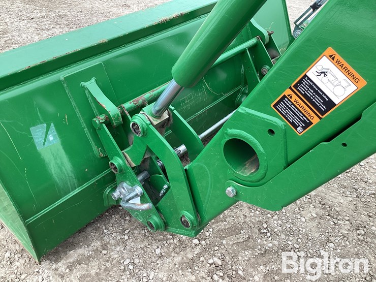 2020-john-deere-5065e-image-15