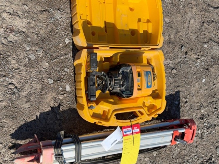 cst-ll500-laser-and-stand-image-3