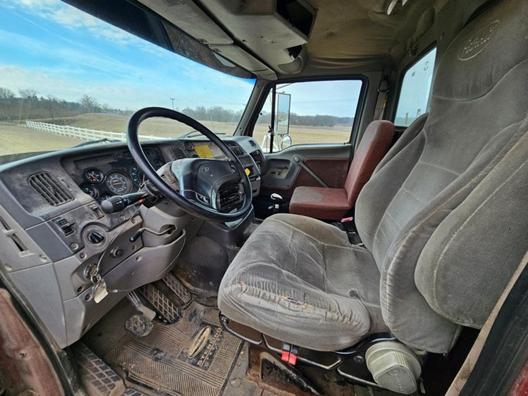 2000-caterpillar-c13-image-42