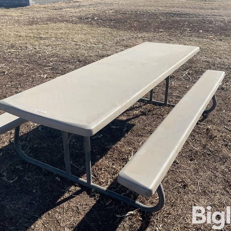 Lifetime Picnic Table