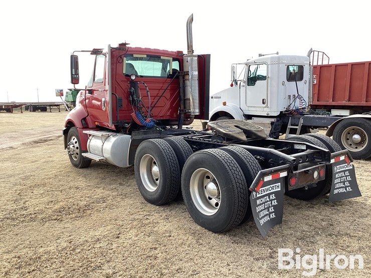 2012-international-prostar-image-7