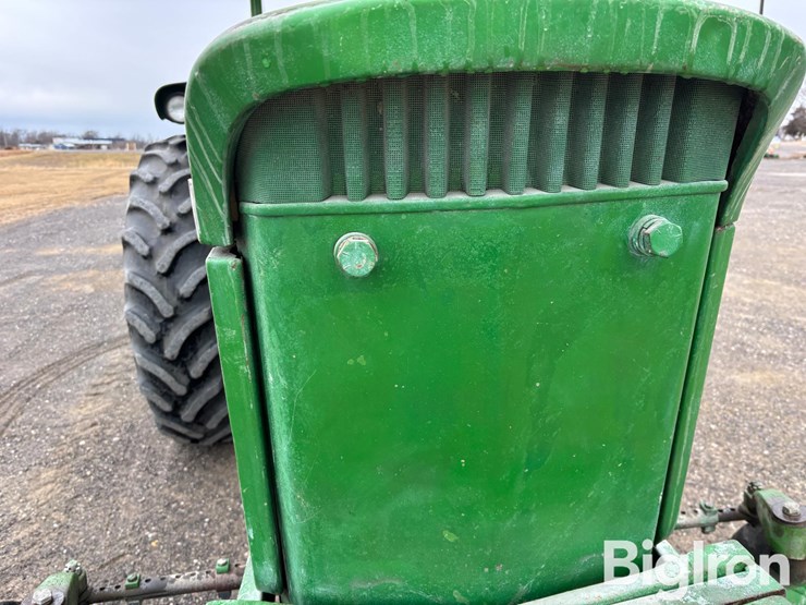john-deere-2520-image-14