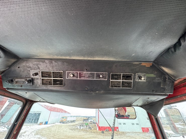 massey-ferguson-4840-image-12