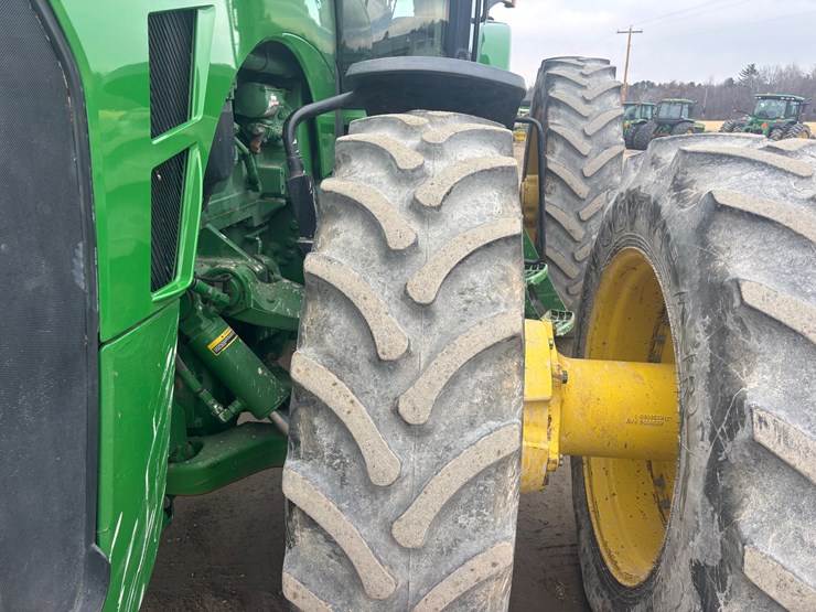 john-deere-8320-image-9