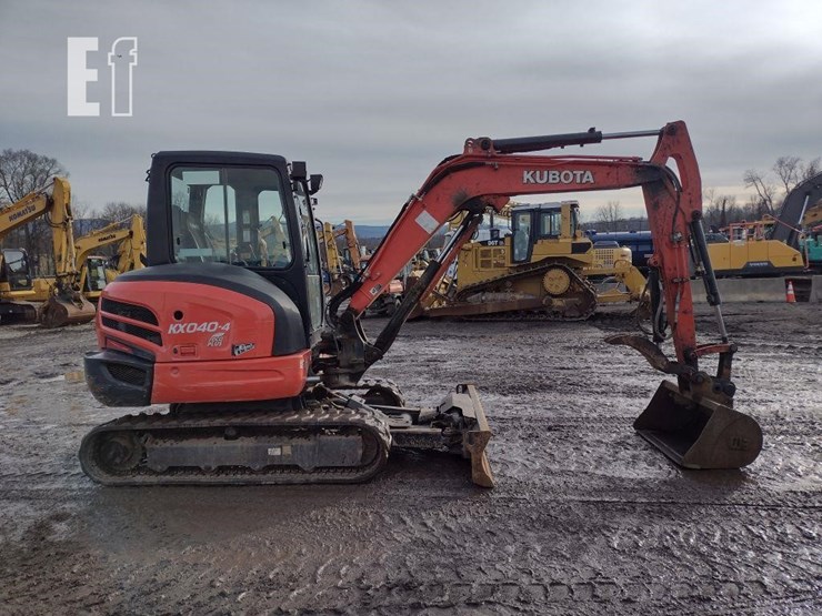 2017-kubota-kx040-4-image-3