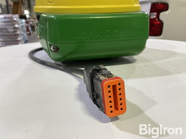 john-deere-7000-image-10