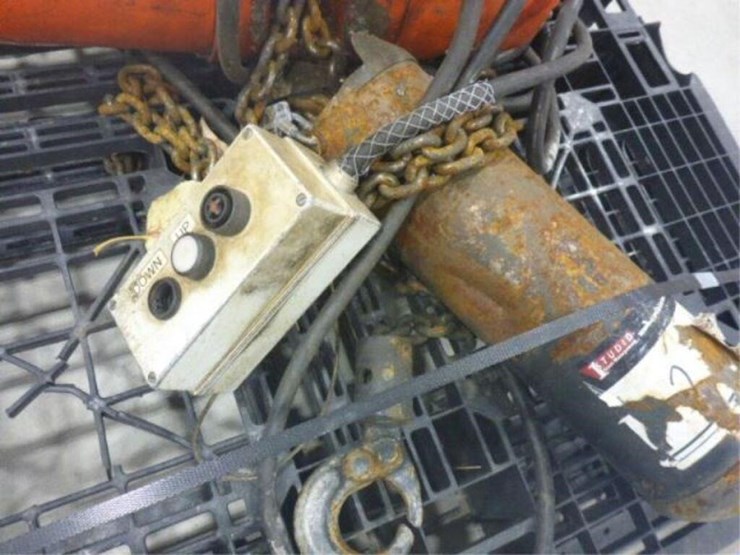 cm-lodestar-1,000-kg-electric-trolley-chain-hoist-image-7