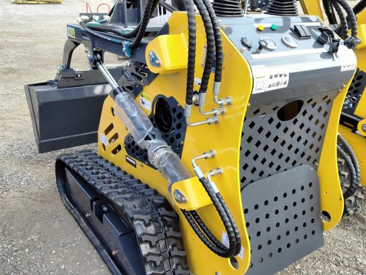 #134-•-mini-skid-steer---gasoline-image-4